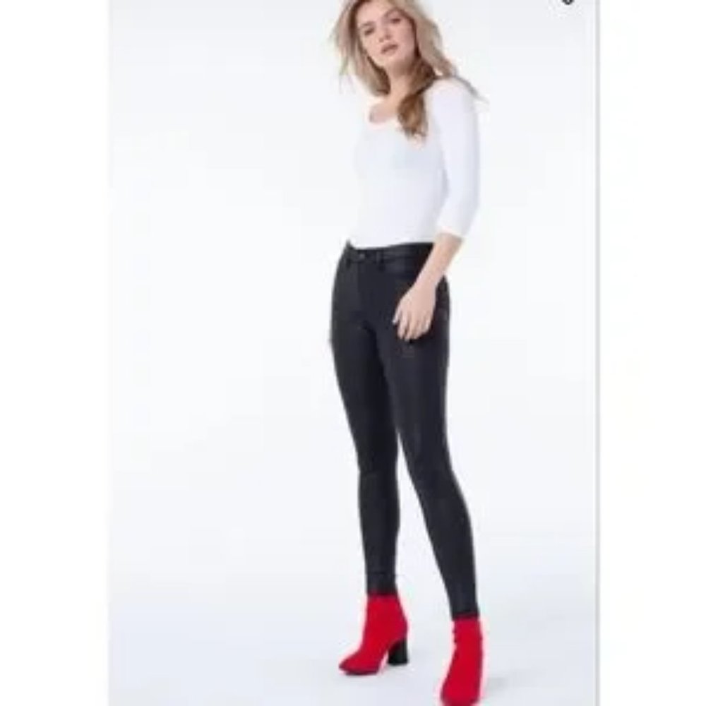 Liverpool Black Leggings